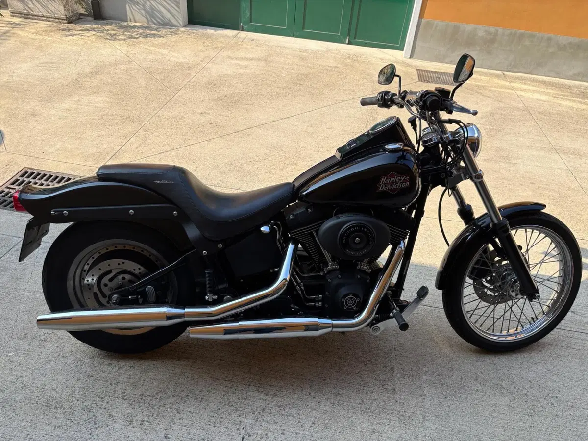 Harley-Davidson 1450 Night Train (1999 - 03) - FXSTB (2)