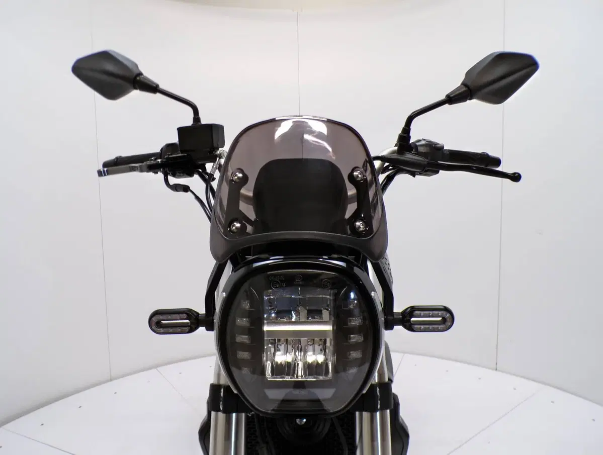 Voge Trofeo 300ACX Scrambler (2021 - 26) (9)