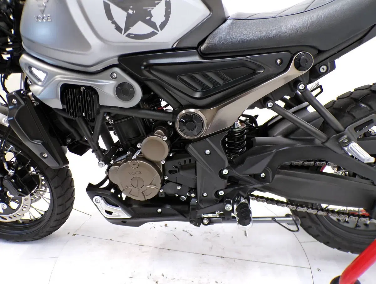 Voge Trofeo 300ACX Scrambler (2021 - 26) (7)