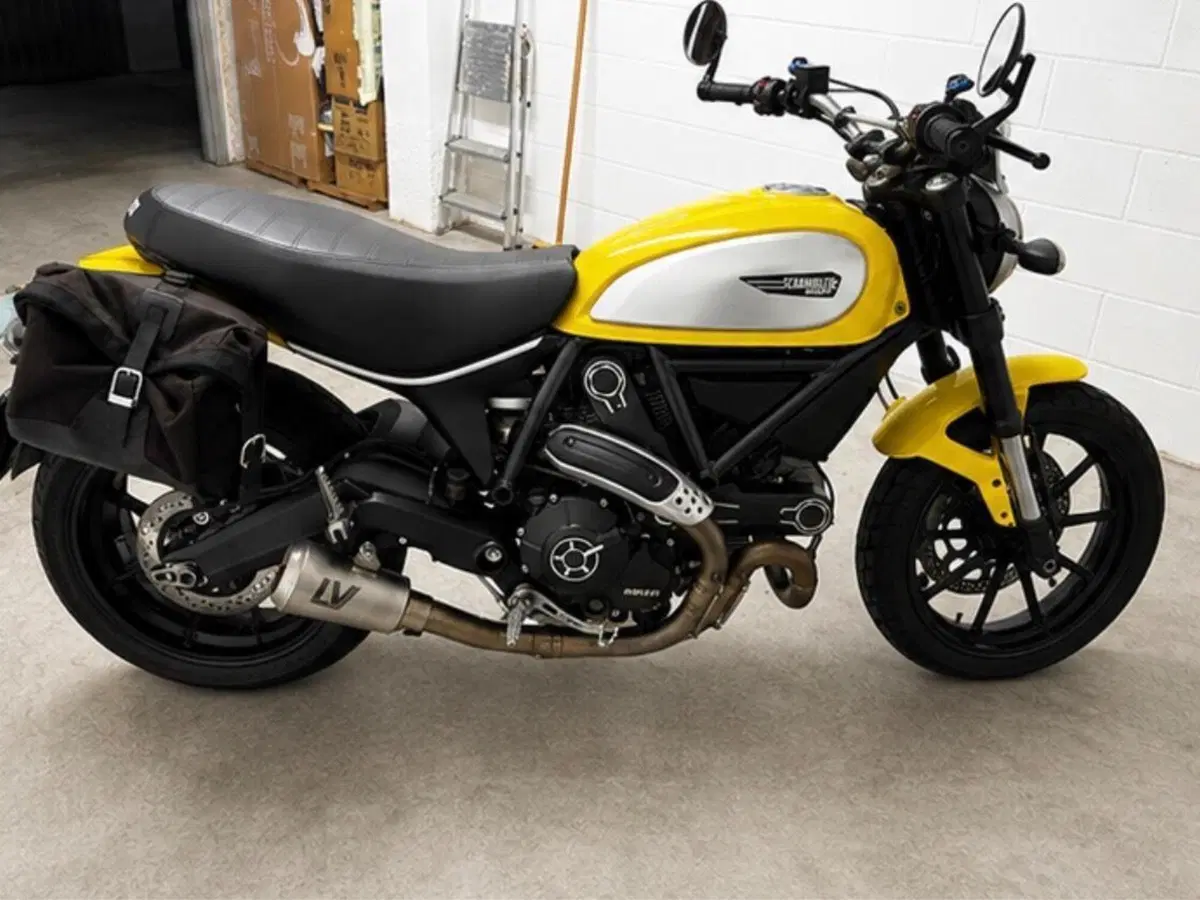 Ducati Scrambler 800 Classic (2015 - 16) (2)