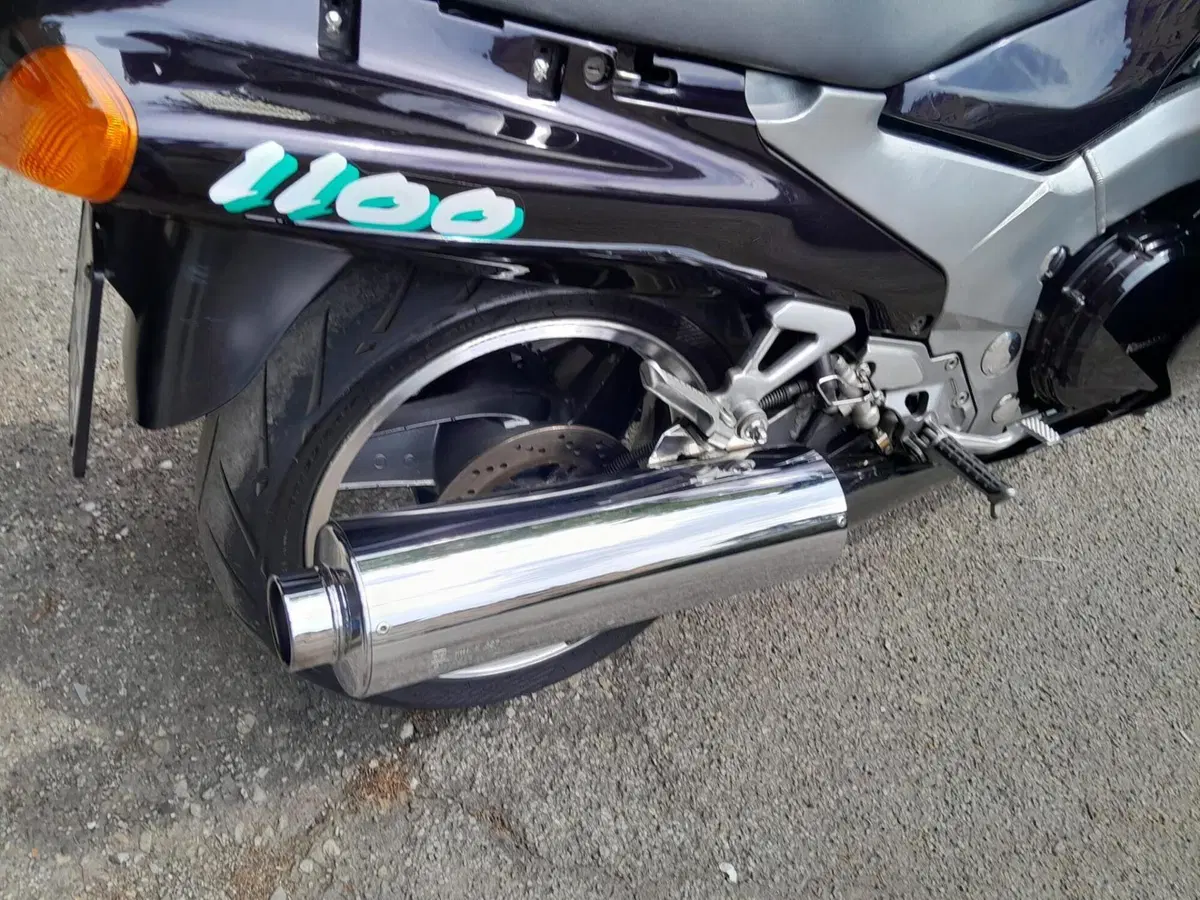 Kawasaki ZZR 1100 (1989 - 01) (9)