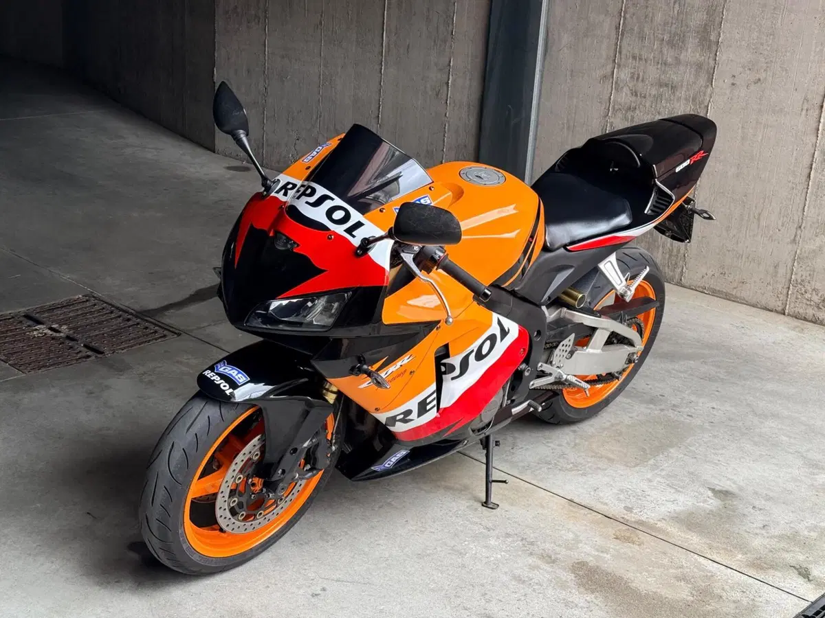 Honda CBR 600 RR (2005 - 06) (5)
