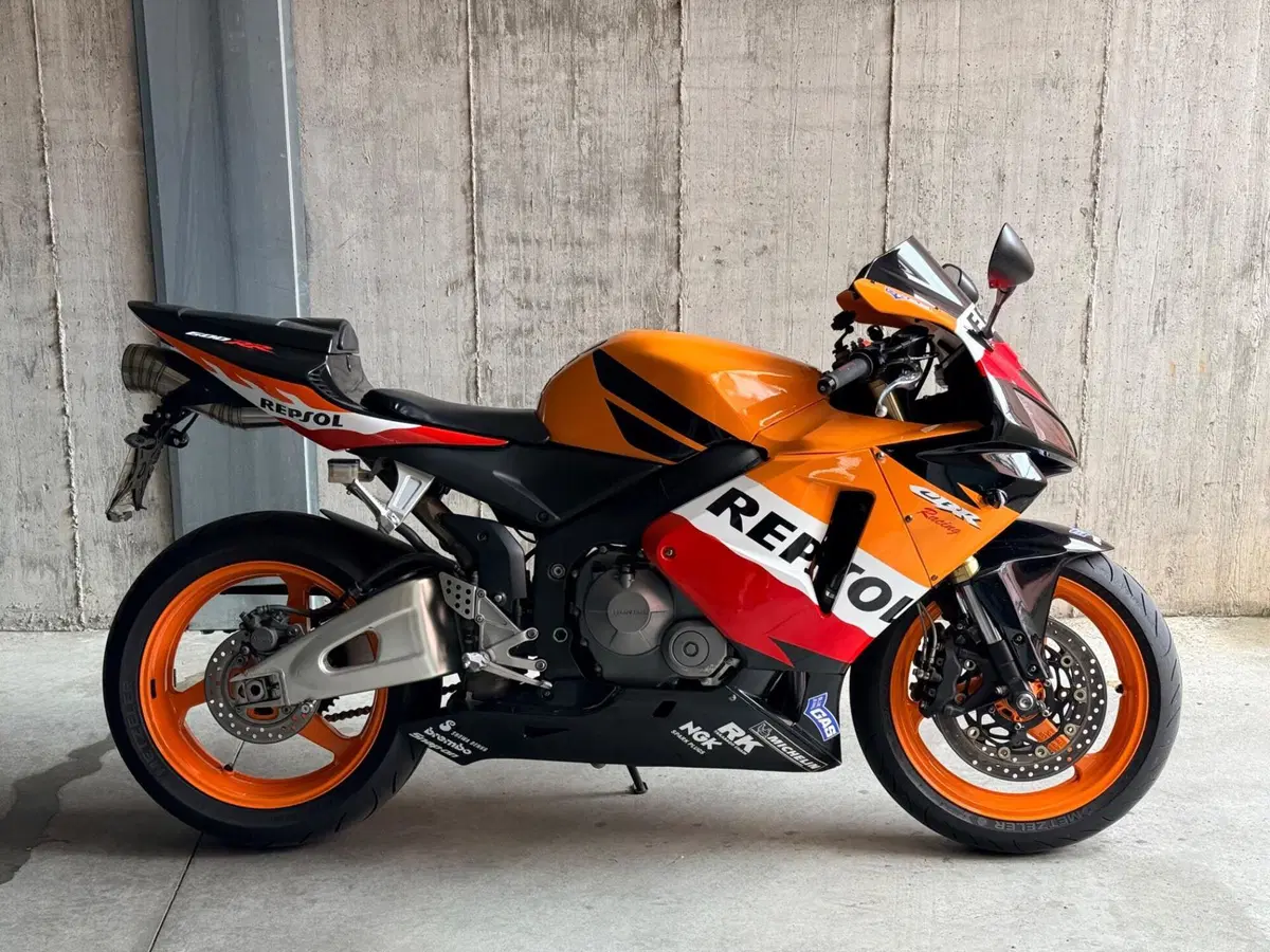Honda CBR 600 RR (2005 - 06) (8)