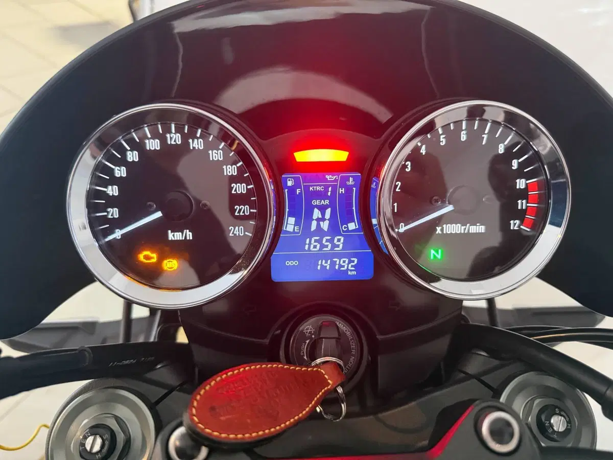 Kawasaki Z 900 RS (2018 - 20) (2)