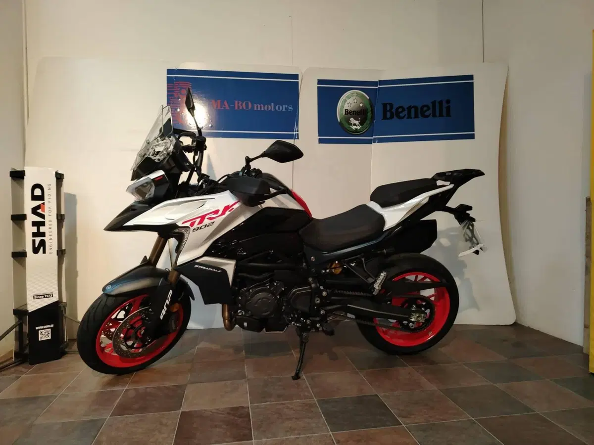 Benelli TRK 902 Stradale (2026) (4)