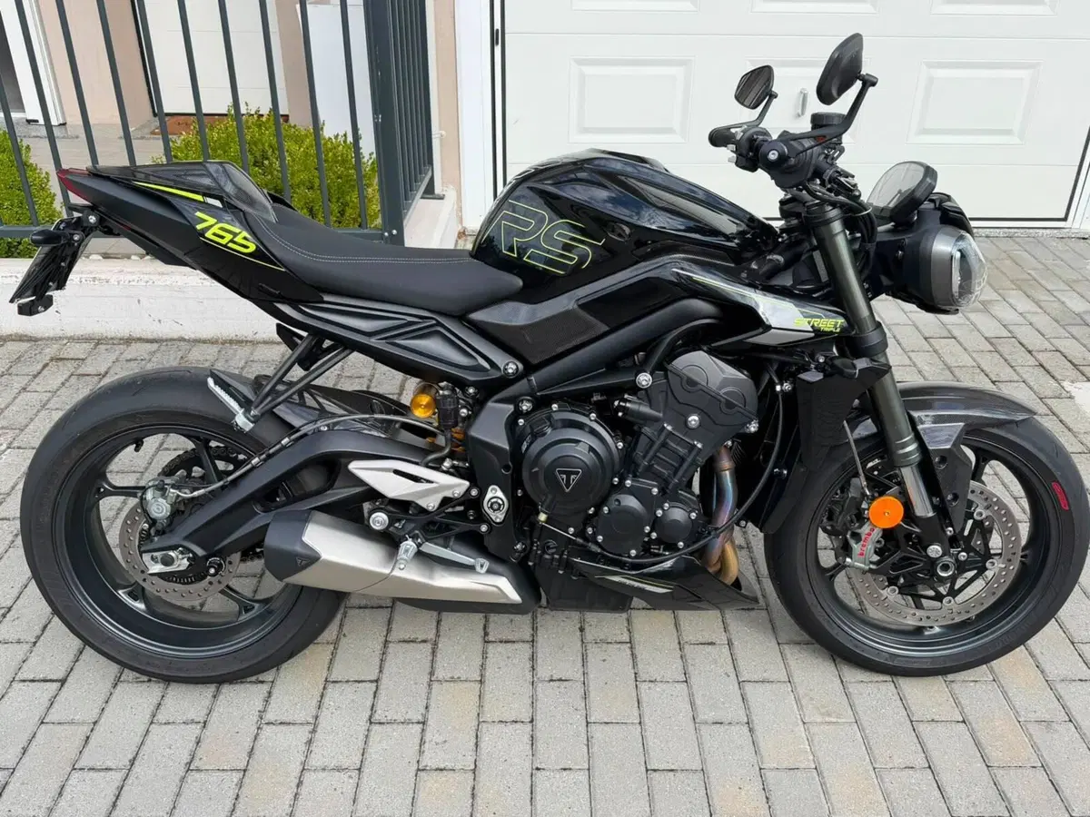 Triumph Street Triple 765 RS (2023 - 26)