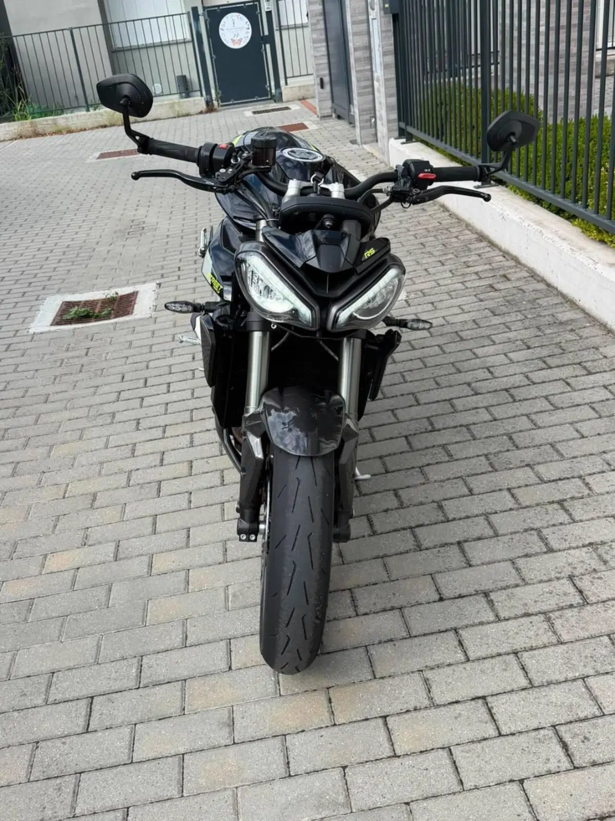 Triumph Street Triple 765 RS (2023 - 26) (3)