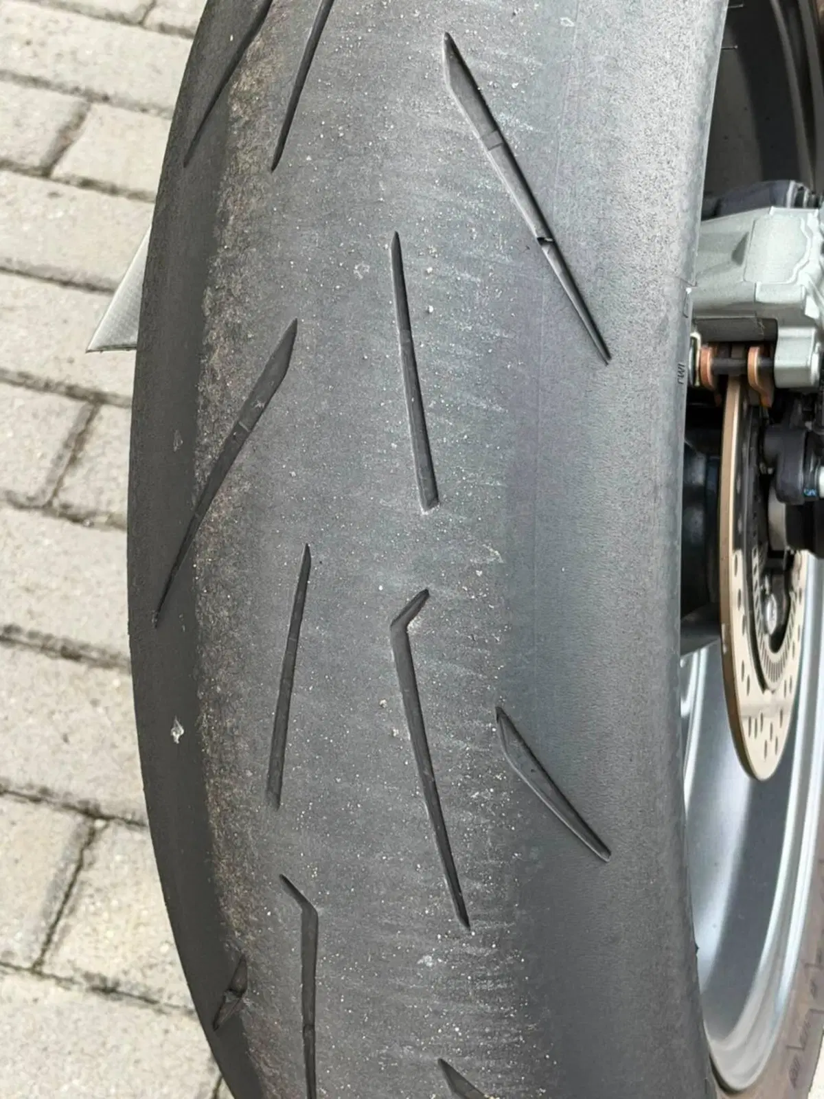 Triumph Street Triple 765 RS (2023 - 26) (8)