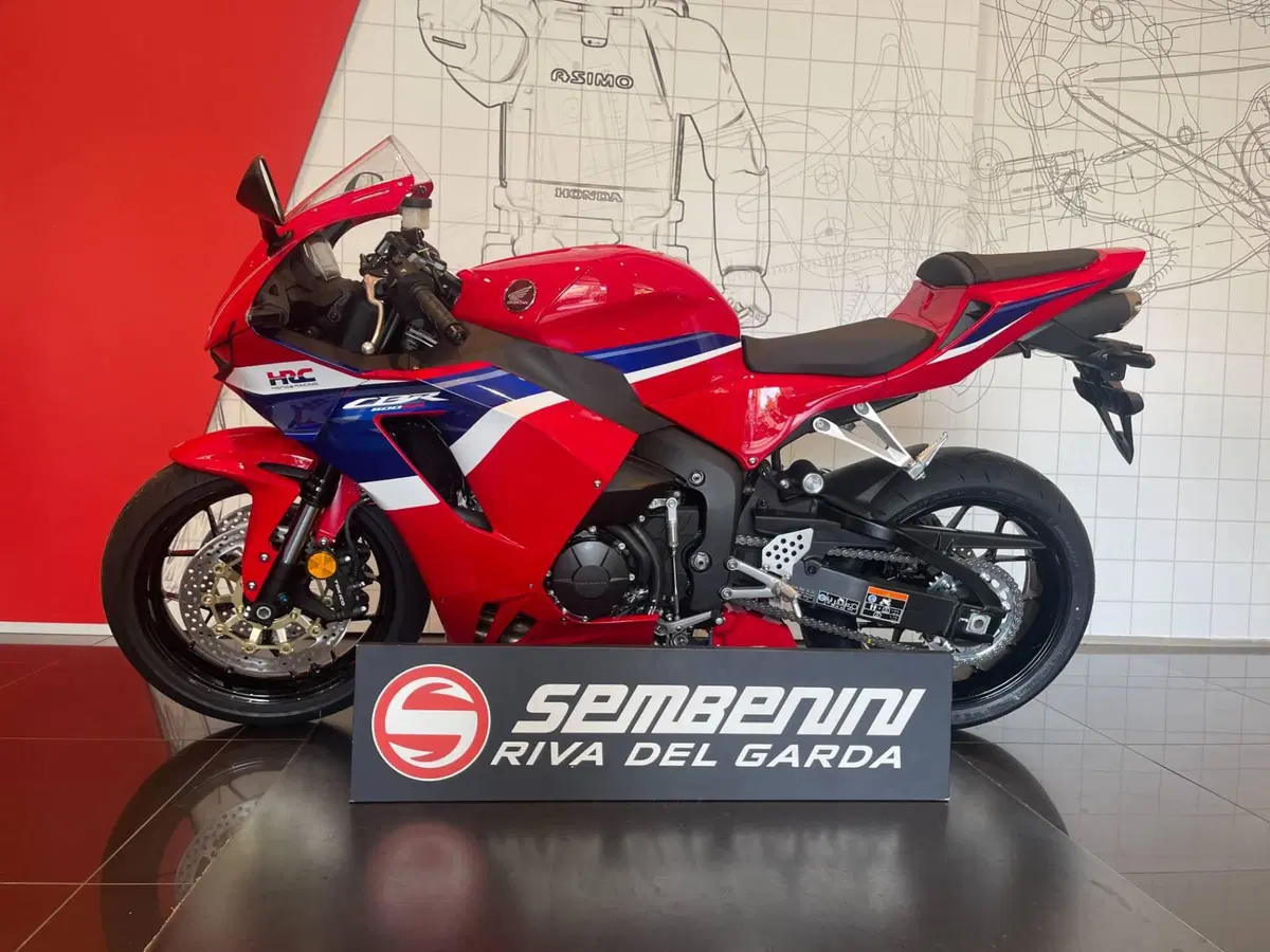 Honda CBR 600 RR (2024 - 26) (5)