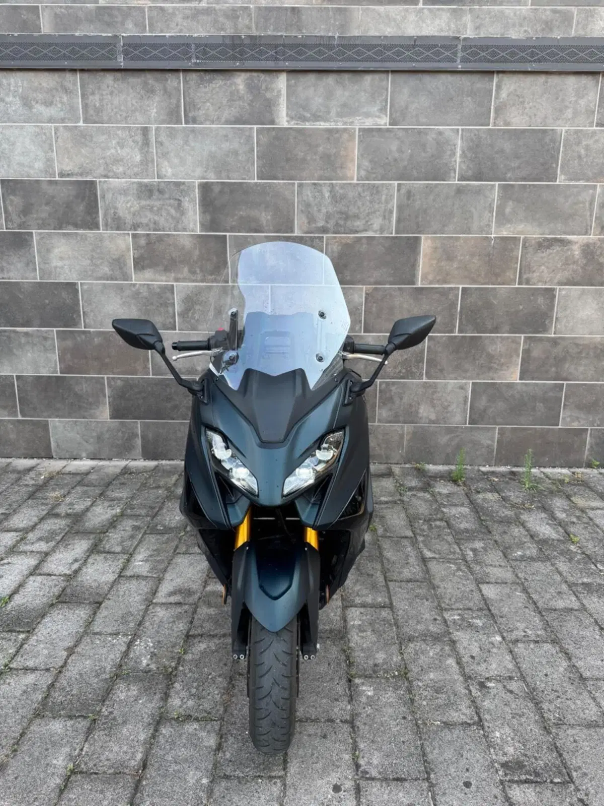 Yamaha T-Max 560 Tech Max (2022 - 24) (5)