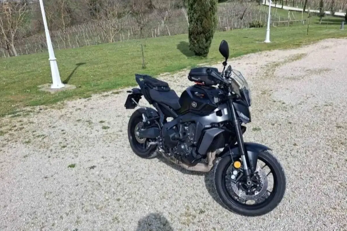 Yamaha MT-09 Y-AMT (2024 - 26)