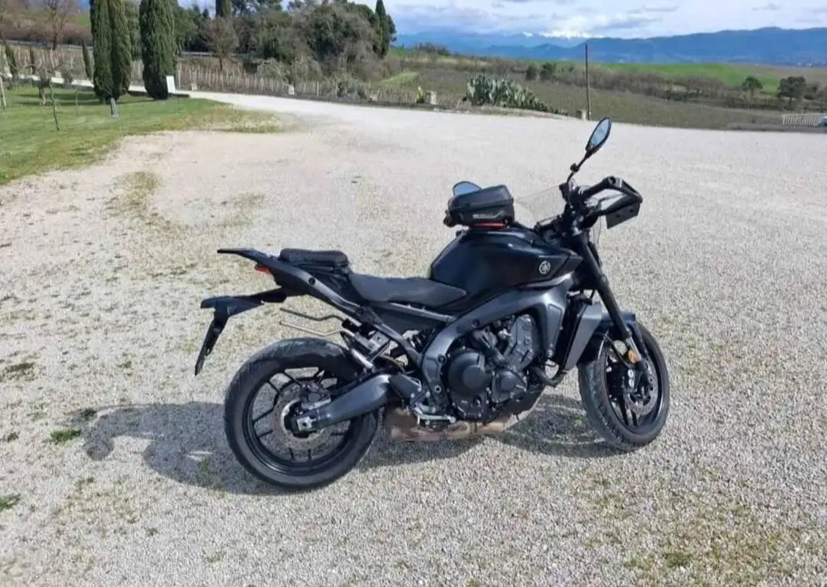 Yamaha MT-09 Y-AMT (2024 - 26) (4)