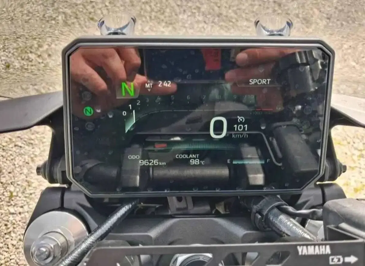 Yamaha MT-09 Y-AMT (2024 - 26) (7)