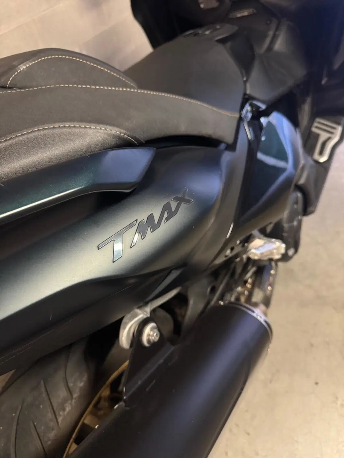 Yamaha T-Max 560 Tech Max (2022 - 24) (13)