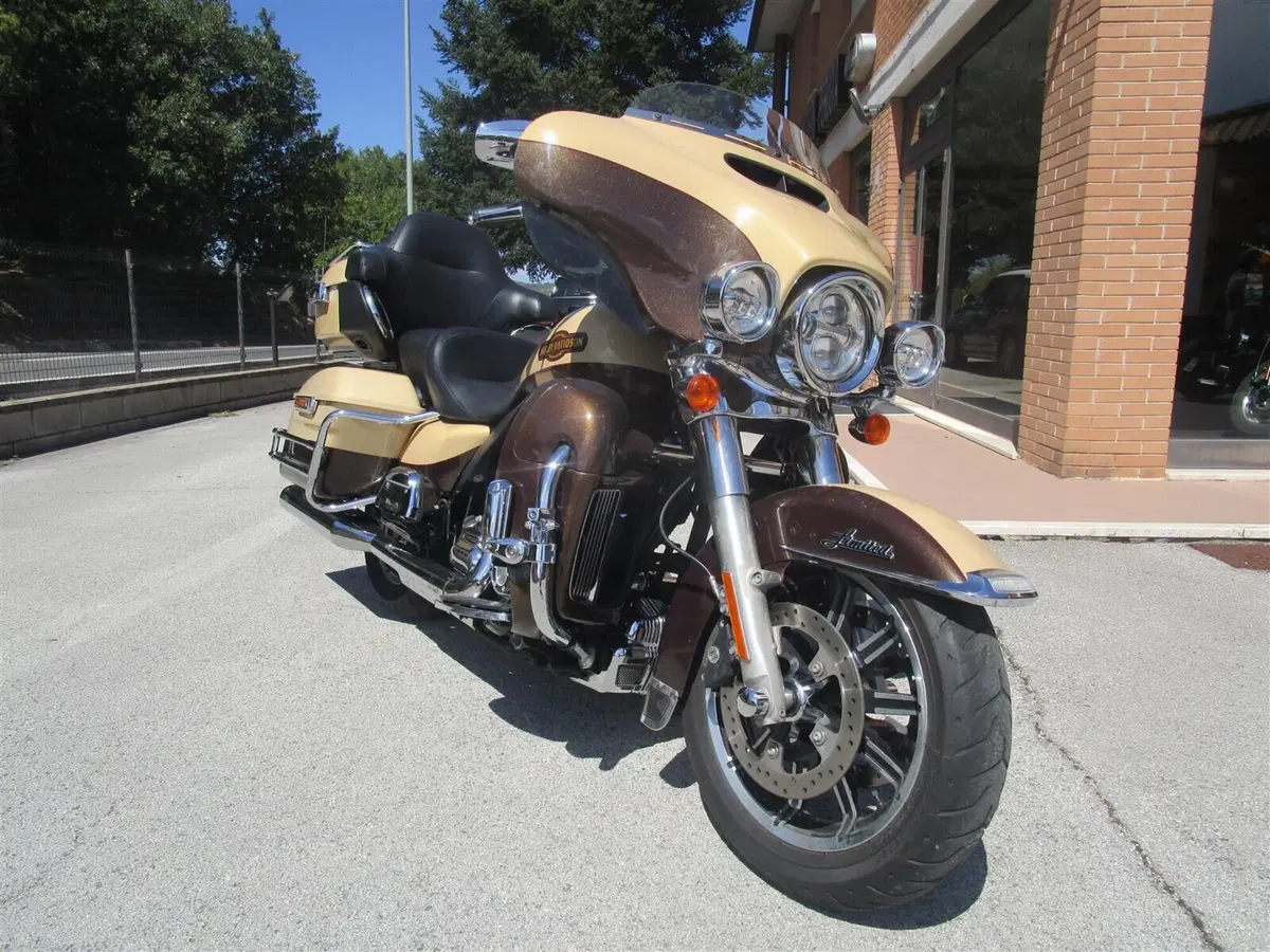 Harley-Davidson 1690 Electra Glide Ultra Limited (2014 - 15) - FLHTK (2)