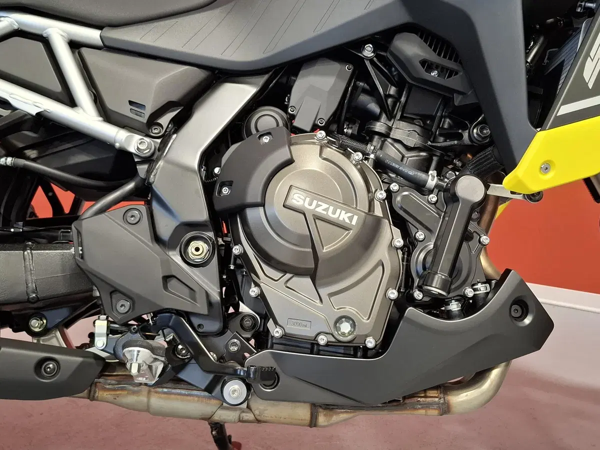 Suzuki V-Strom 800SE (2025 - 26) (4)