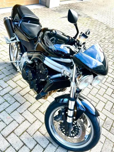 Triumph Speed Triple 955 (2002 - 04) usata