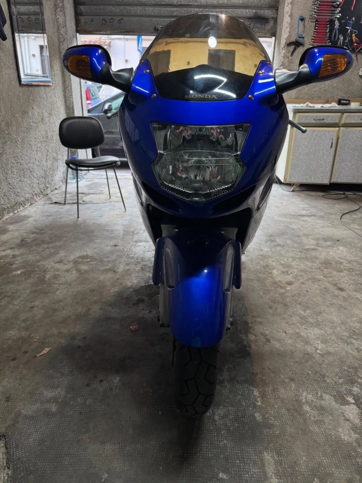 Honda CBR 1100 XX  (2001 - 06) (15)