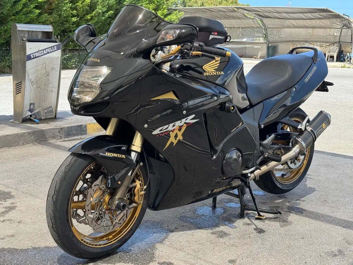 Honda CBR 1100 XX Superblackbird (1996 - 98) (13)