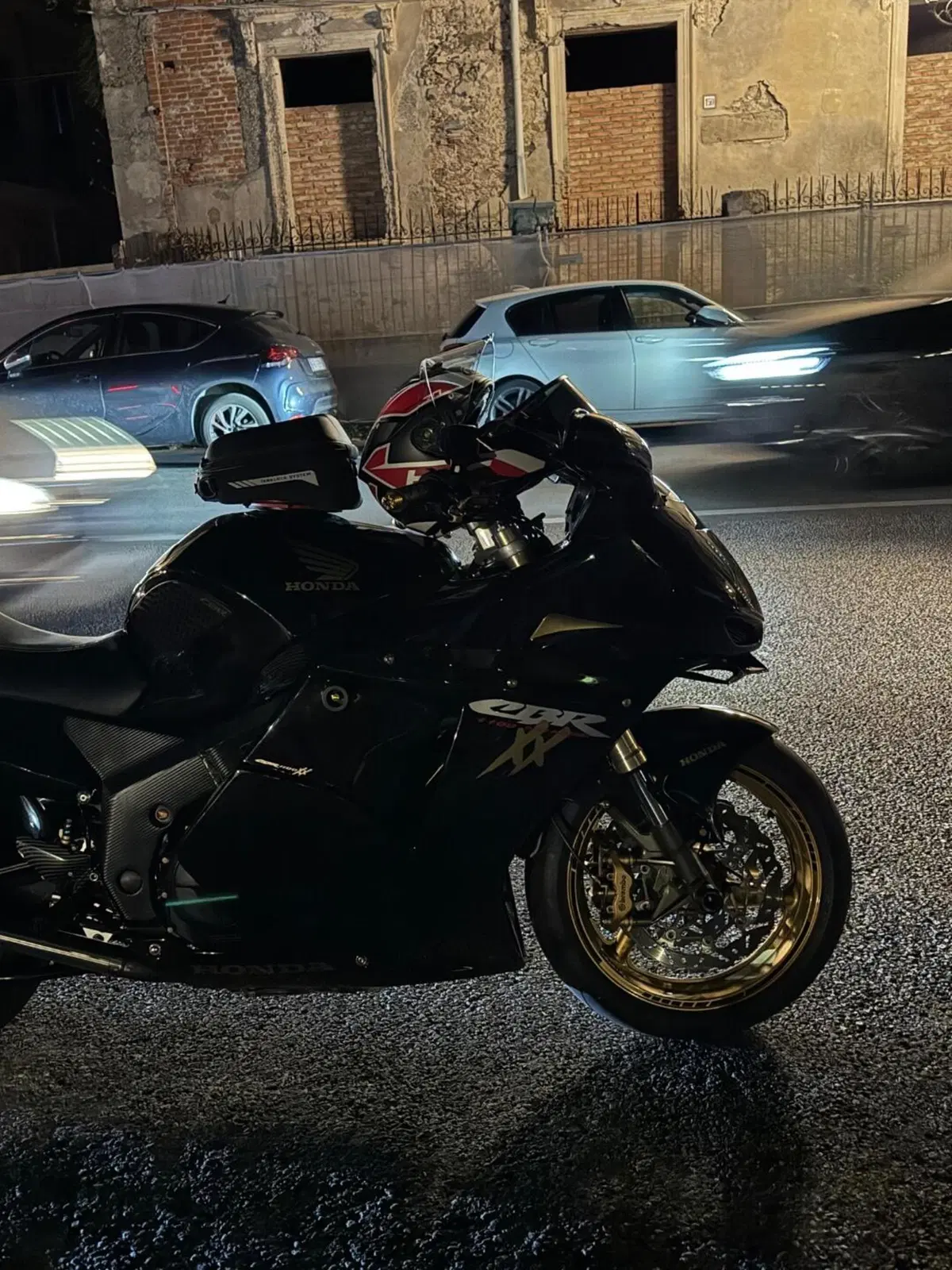 Honda CBR 1100 XX Superblackbird (1996 - 98) (17)