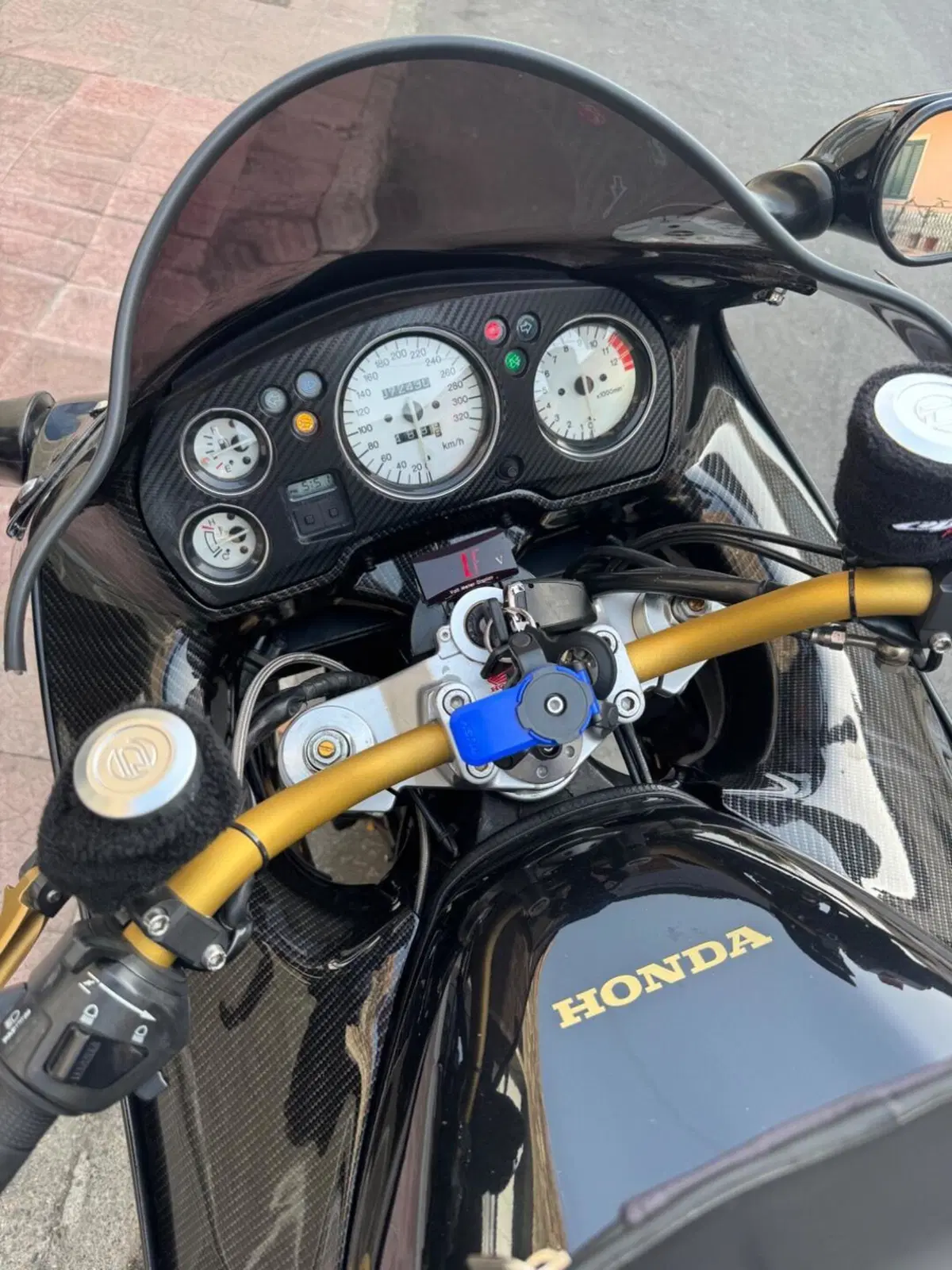 Honda CBR 1100 XX Superblackbird (1996 - 98) (20)