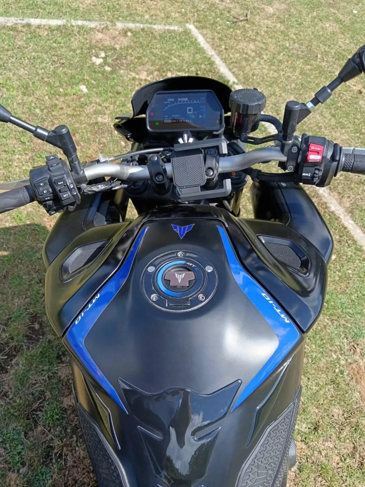 Yamaha MT-10 (2022 - 26) (4)