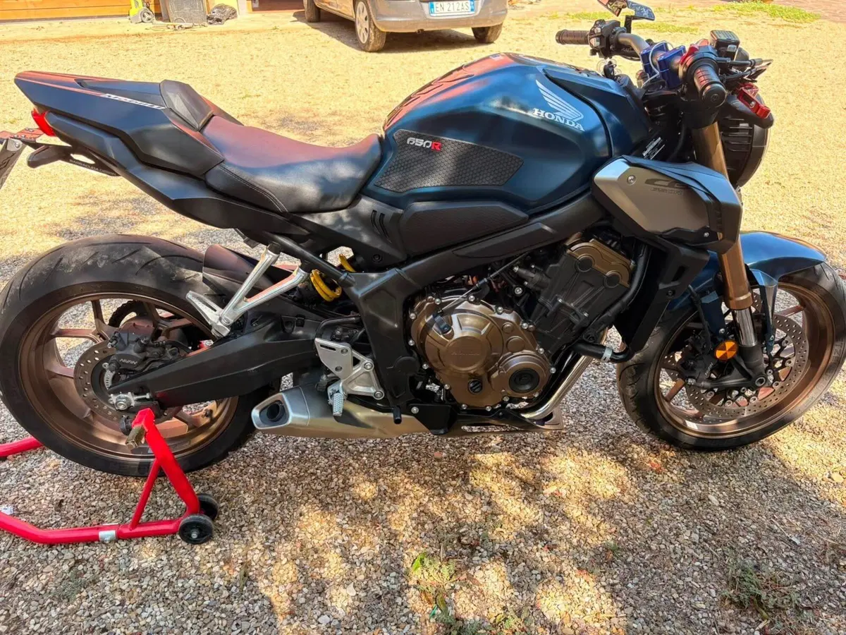 Honda CB 650 R (2021 - 23) (3)