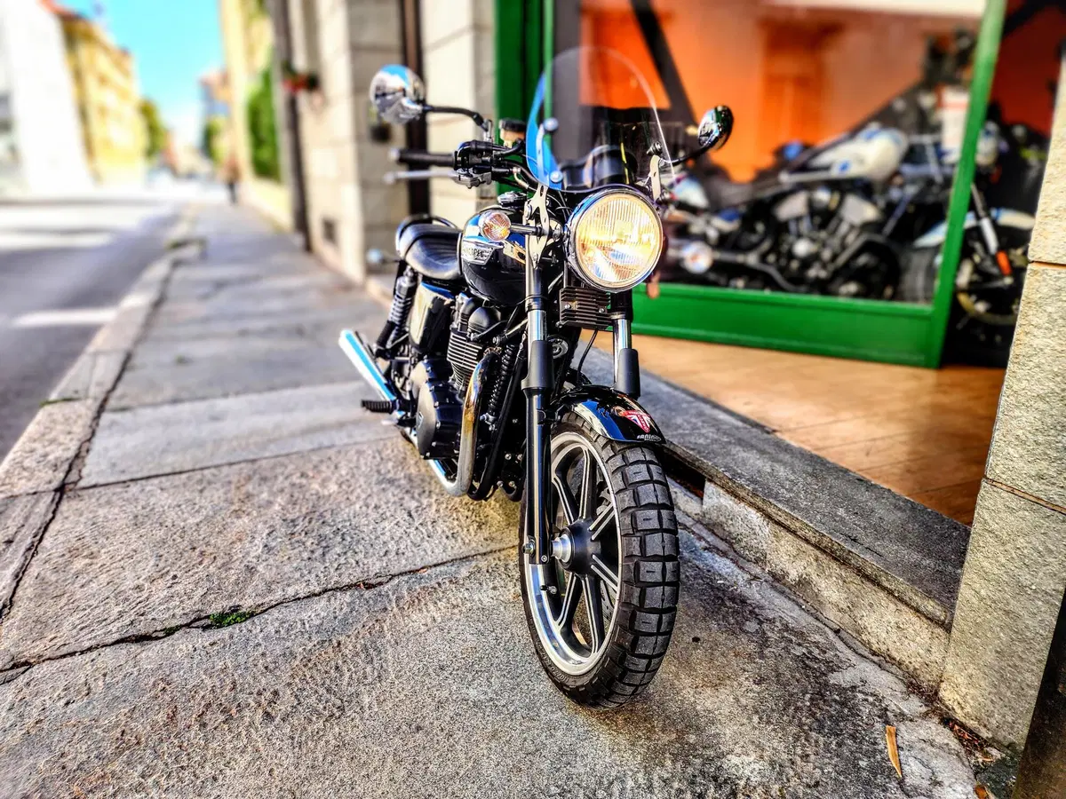 Triumph Bonneville SE (2009 - 13) (4)