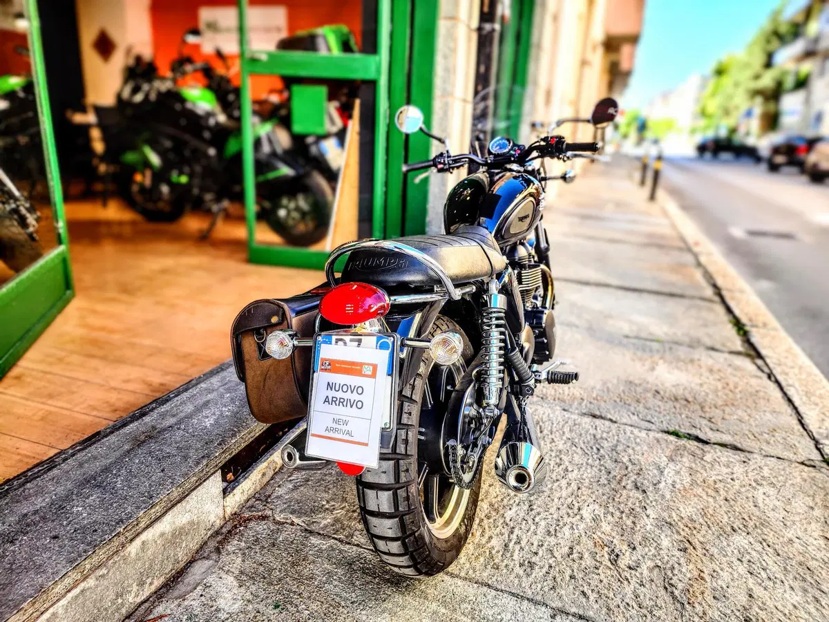 Triumph Bonneville SE (2009 - 13) (5)