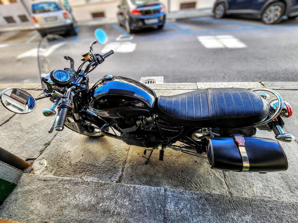 Triumph Bonneville SE (2009 - 13) (20)