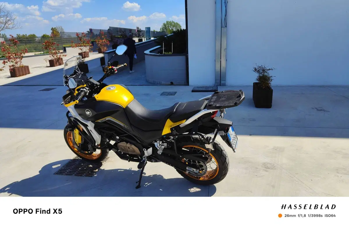 QJ Motor SVT 650 X (2024)
