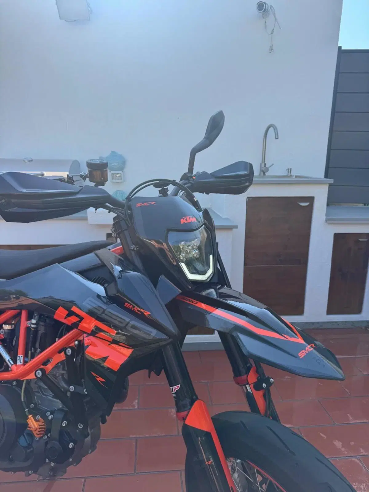KTM 690 SMC R (2021 - 22) (11)