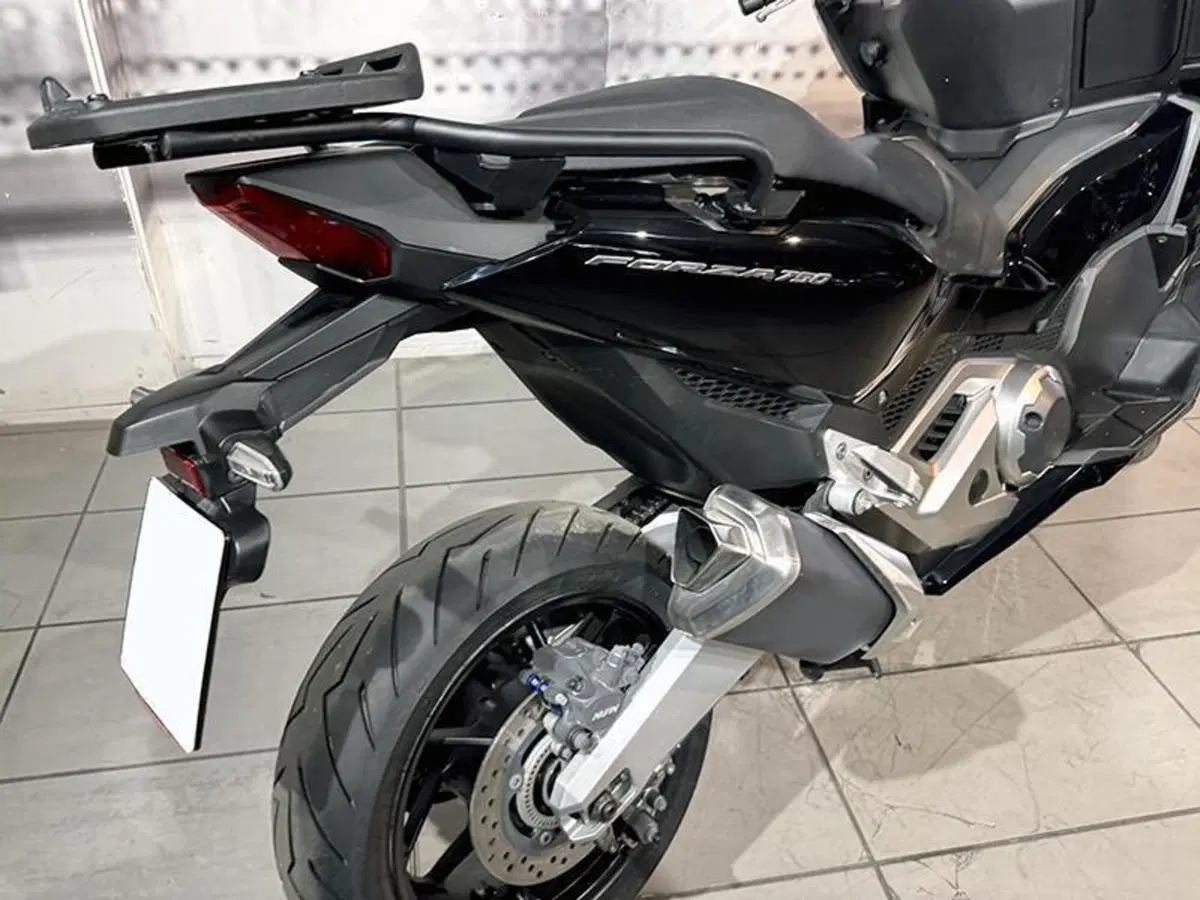 Honda Forza 750 DCT (2021 - 24) (3)
