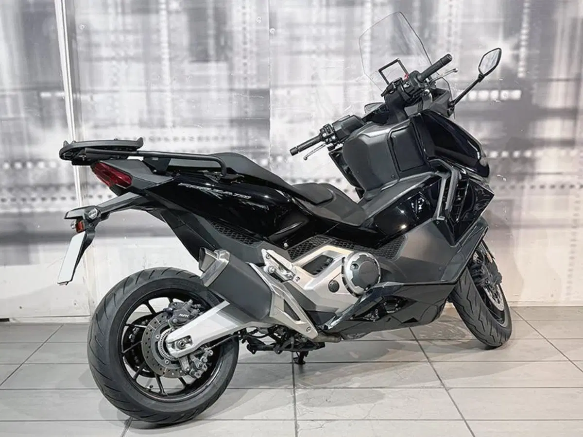 Honda Forza 750 DCT (2021 - 24) (7)