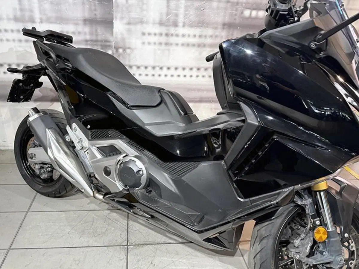 Honda Forza 750 DCT (2021 - 24) (8)