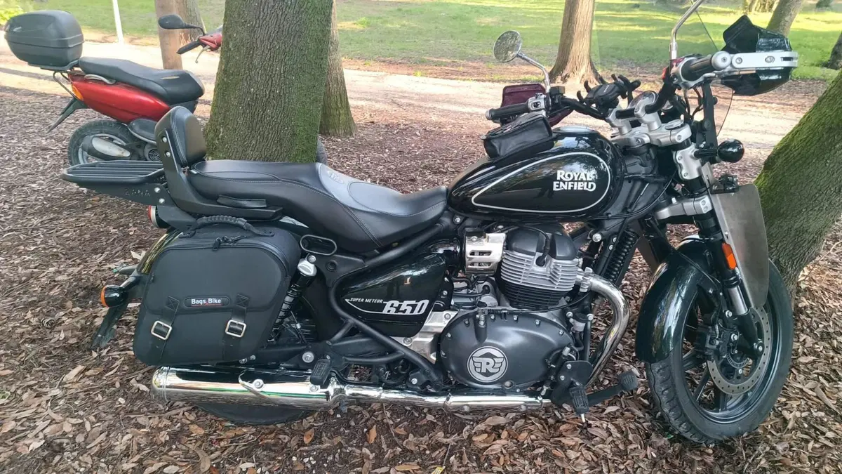 Royal Enfield Super Meteor 650 (2023 - 26)
