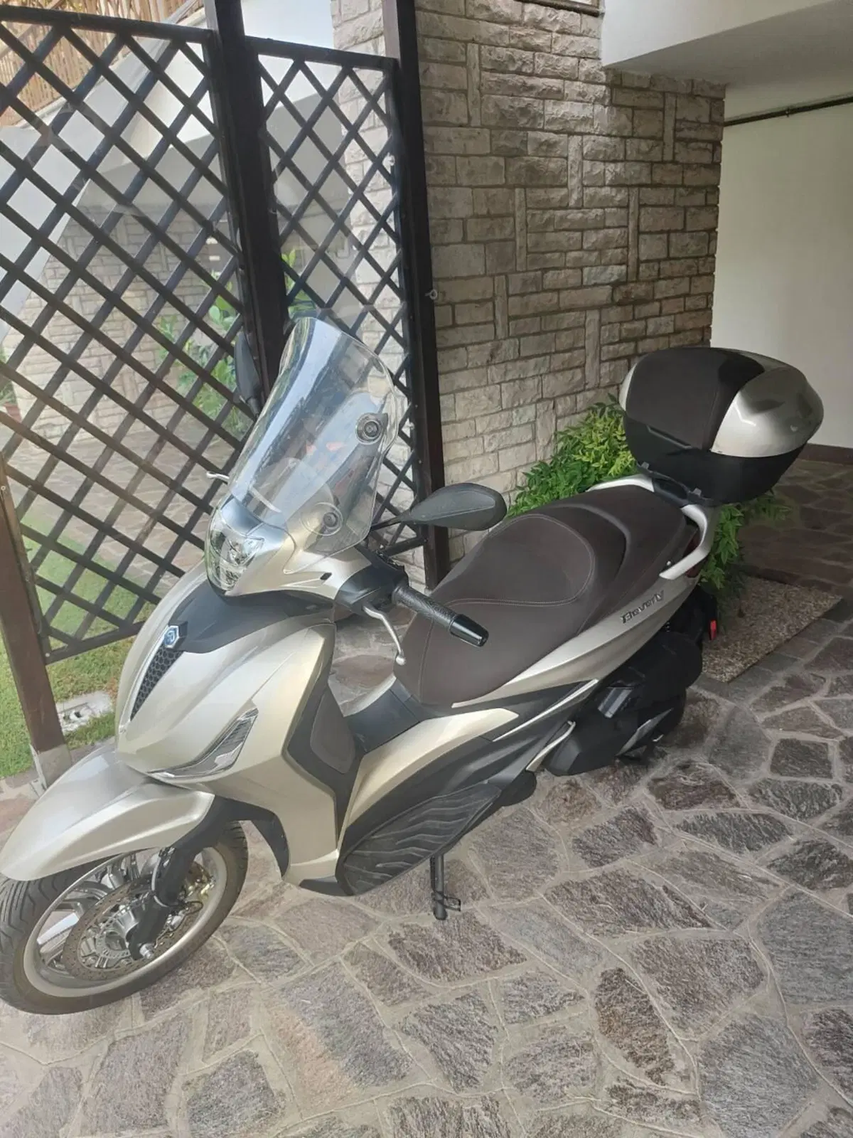 Piaggio Beverly 400 (2025 - 26)