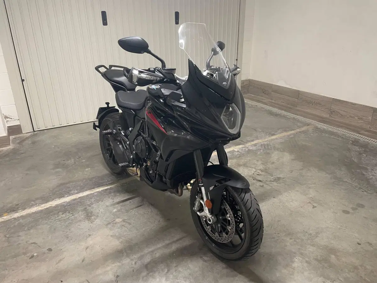 MV Agusta Turismo Veloce 800 R (2023 - 26) (3)