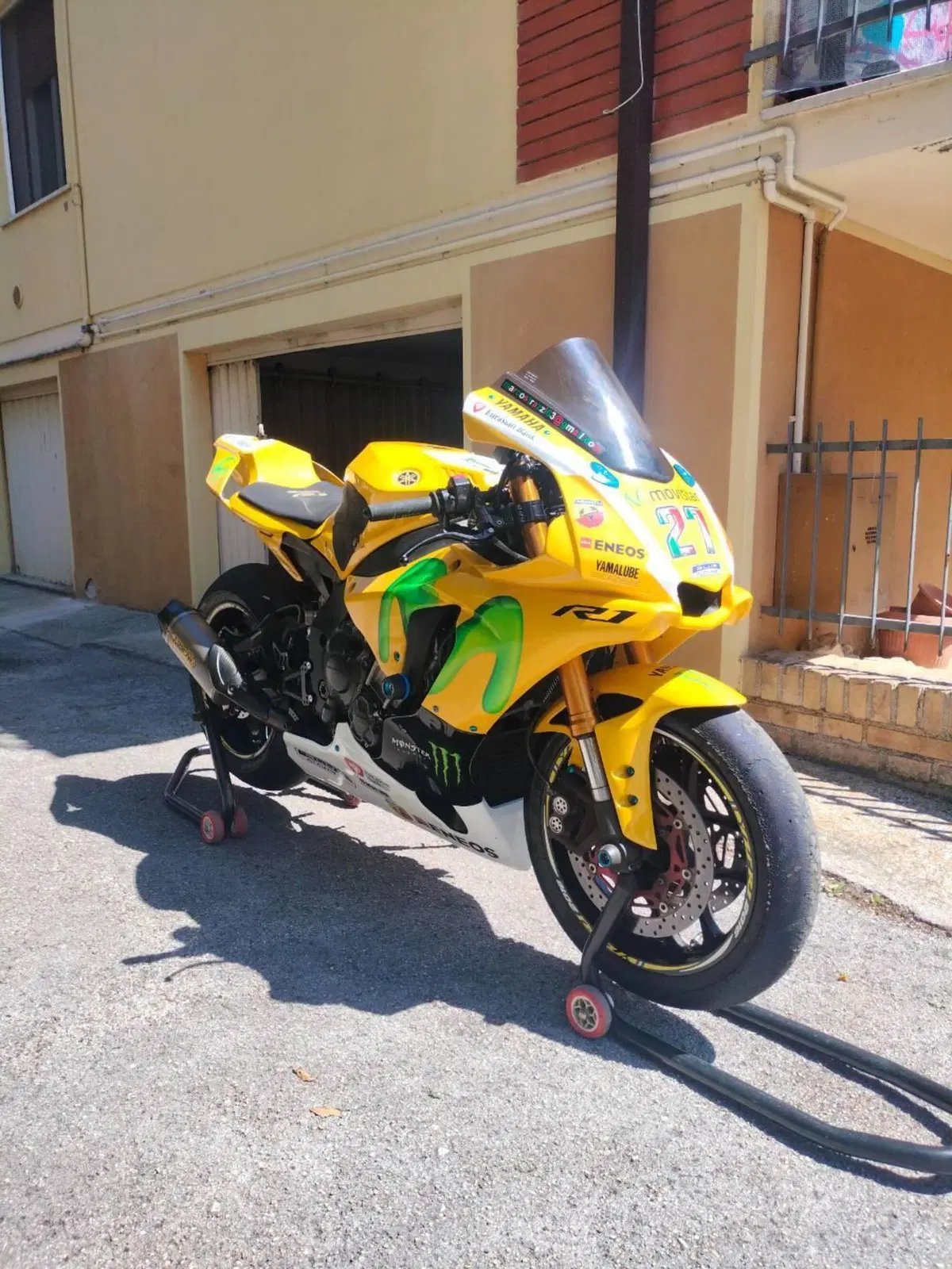 Yamaha YZF R1 (2015 - 16)