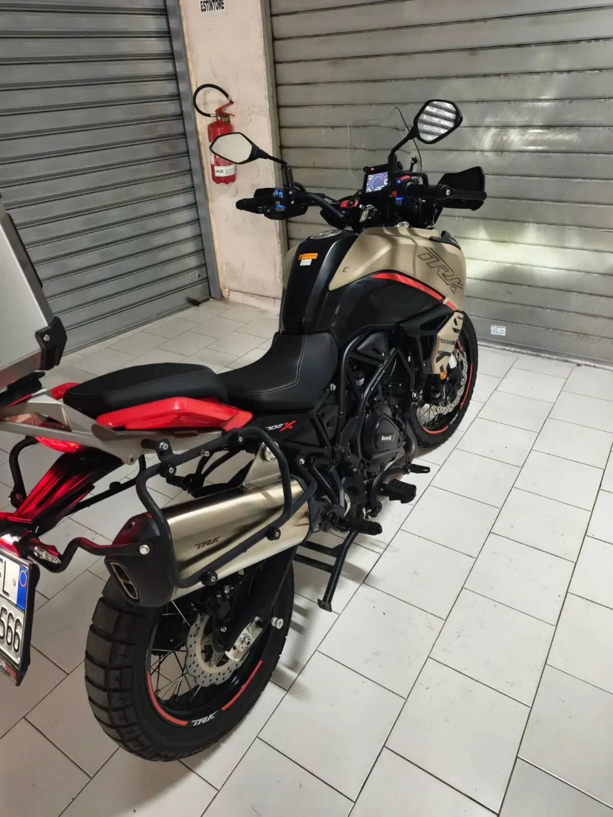 Benelli TRK 702X Dune Sea (2024 - 25) (2)