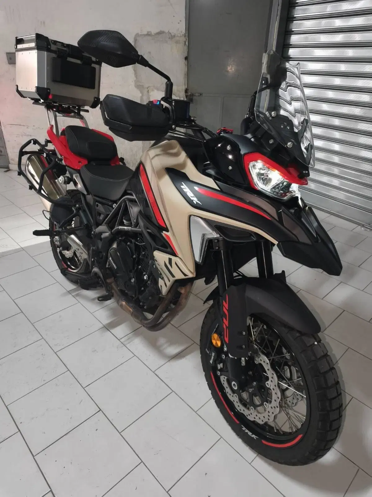 Benelli TRK 702X Dune Sea (2024 - 25) (3)