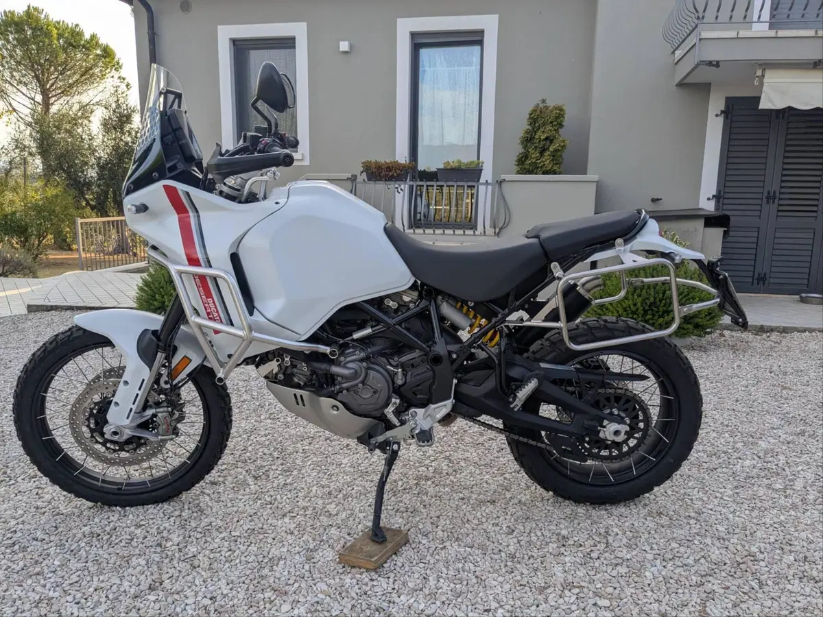 Ducati DesertX (2022 - 25) (2)