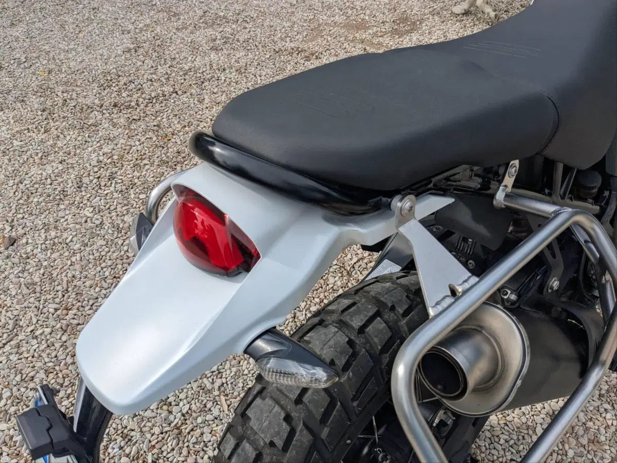 Ducati DesertX (2022 - 25) (8)
