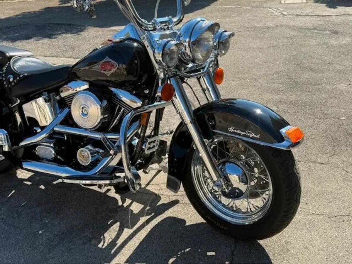 Harley-Davidson 1340 Heritage Classic (1984 - 98) - FLSTC (16)