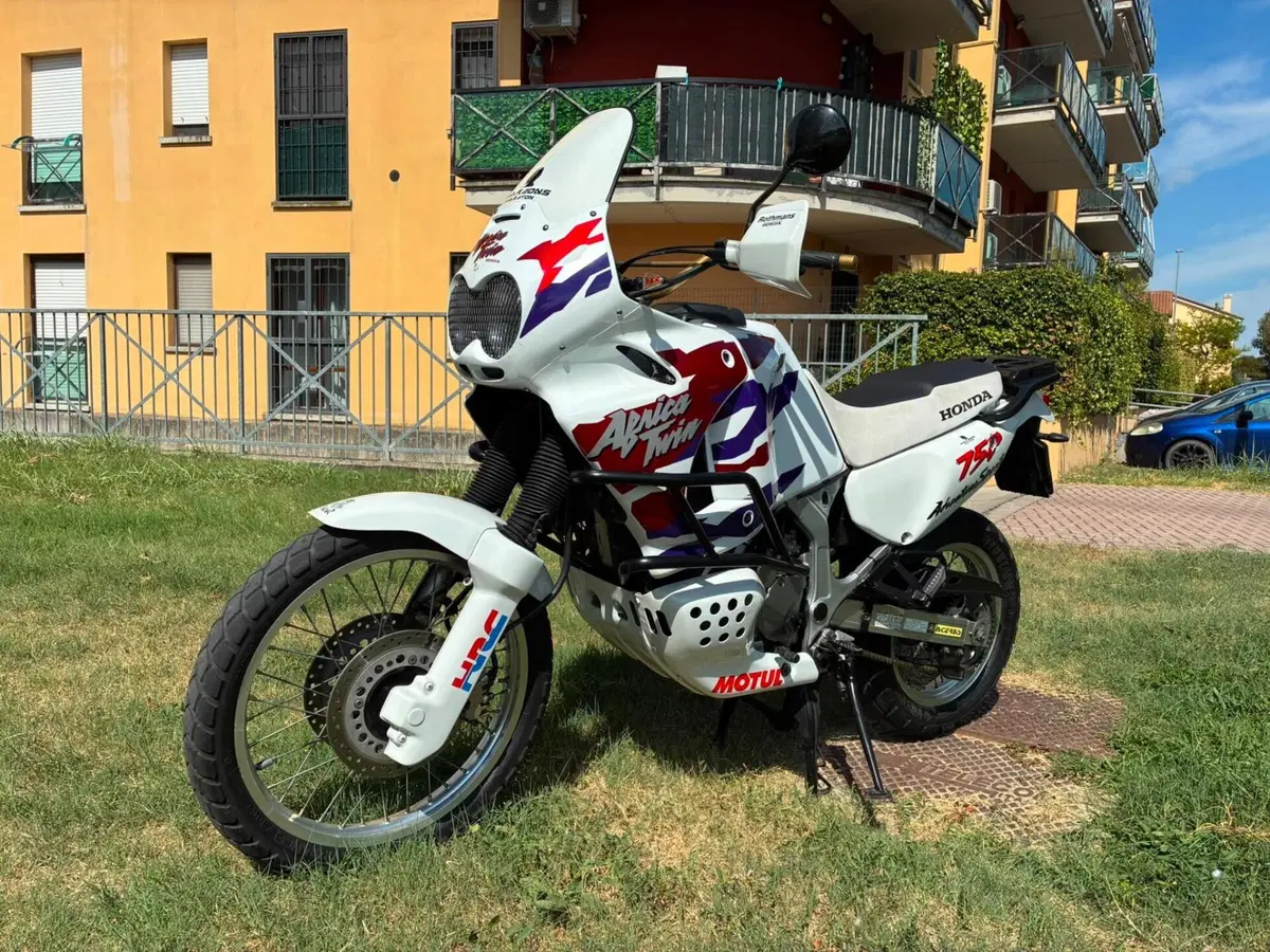 Honda Africa Twin XRV 750 (1996 - 02)