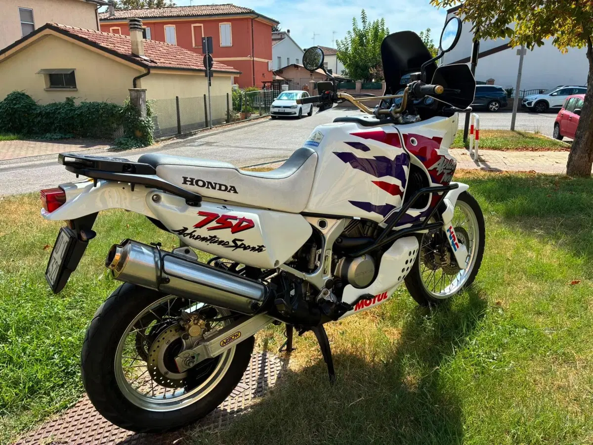Honda Africa Twin XRV 750 (1996 - 02) (3)