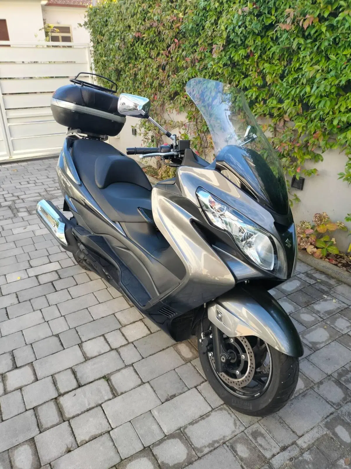 Suzuki Burgman AN 400 Lux (2012 - 16) (4)