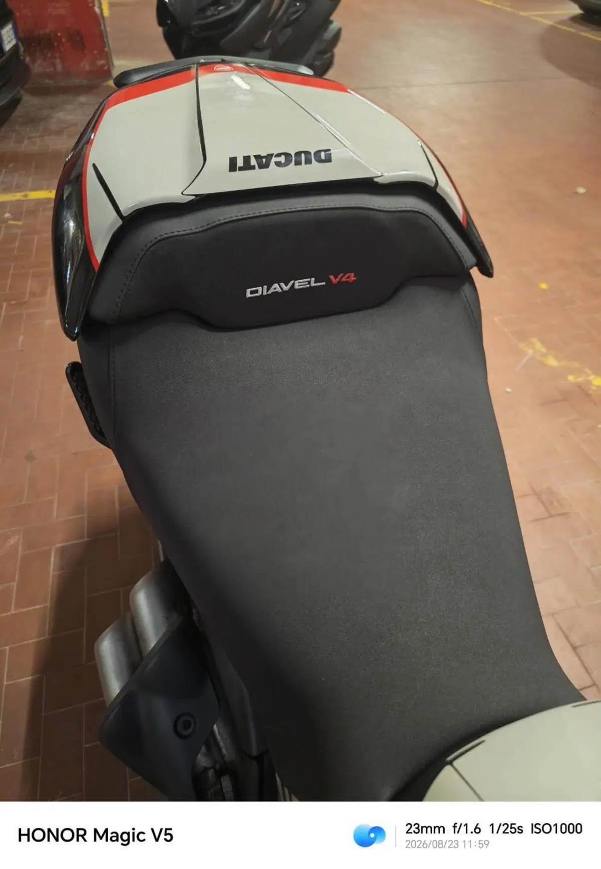 Ducati Diavel V4 (2023 - 26) (8)