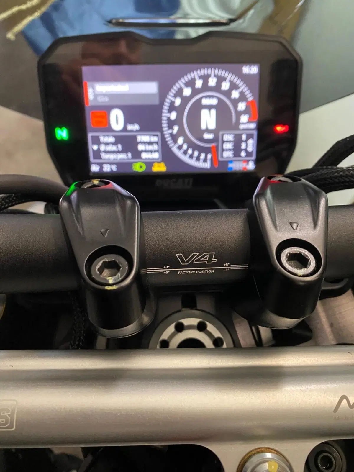 Ducati Streetfighter V4 (2023 - 24) (5)