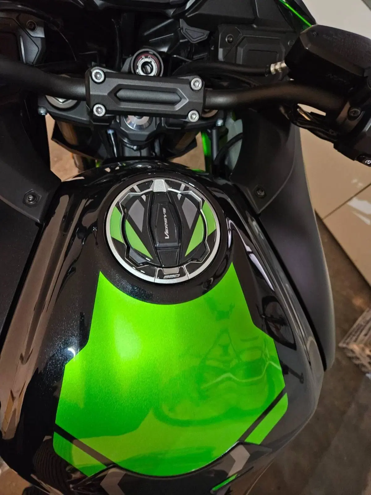 Kawasaki Versys 650 Urban (2022 - 24) (9)